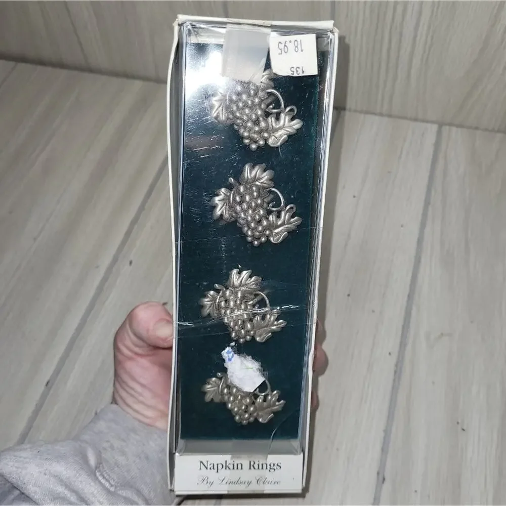 Vtg Pewter 3D Grape Napkin Rings New In Box Lindsey Claire Fruit Dining Table